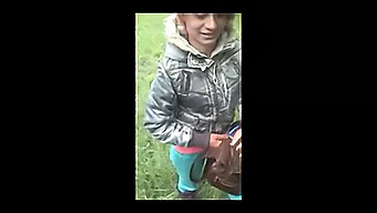 Vídeo casero de una puta gitana salvaje y cachonda