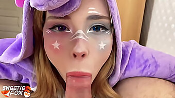 Arschlecken Und Pov-Ficken Mit Einem Einhorn-Kostüm - Cosplay-Porno