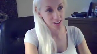 Skinny Pregnant Webcam Star With Big Natural Tits