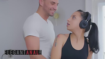 Stirling Cooper Y Mathilde Ramos Exploran El Placer Anal Por La Mañana